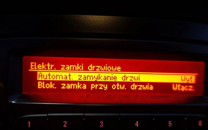 Opel Corsa cena 48899 przebieg: 95000, rok produkcji 2018 z Poddębice małe 781
